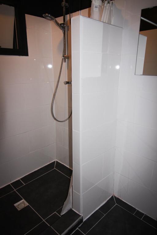 Het Wapen Van Pernis Hostel Luaran gambar
