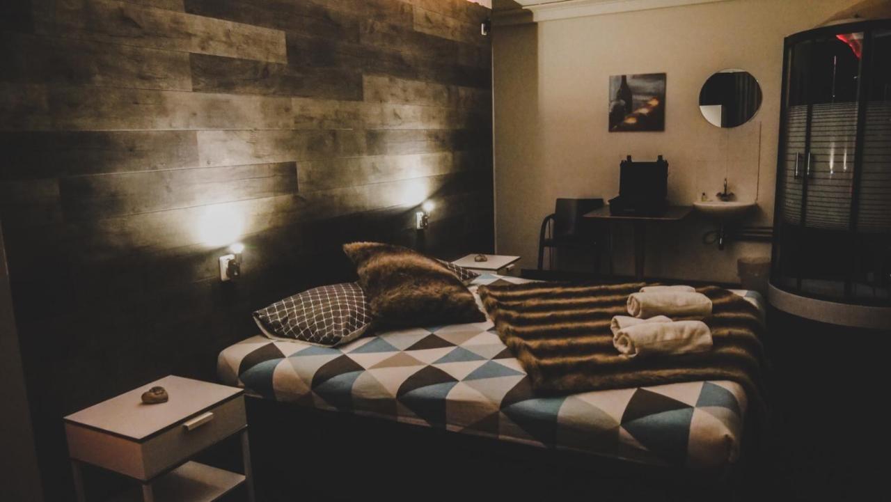 Het Wapen Van Pernis Hostel Luaran gambar